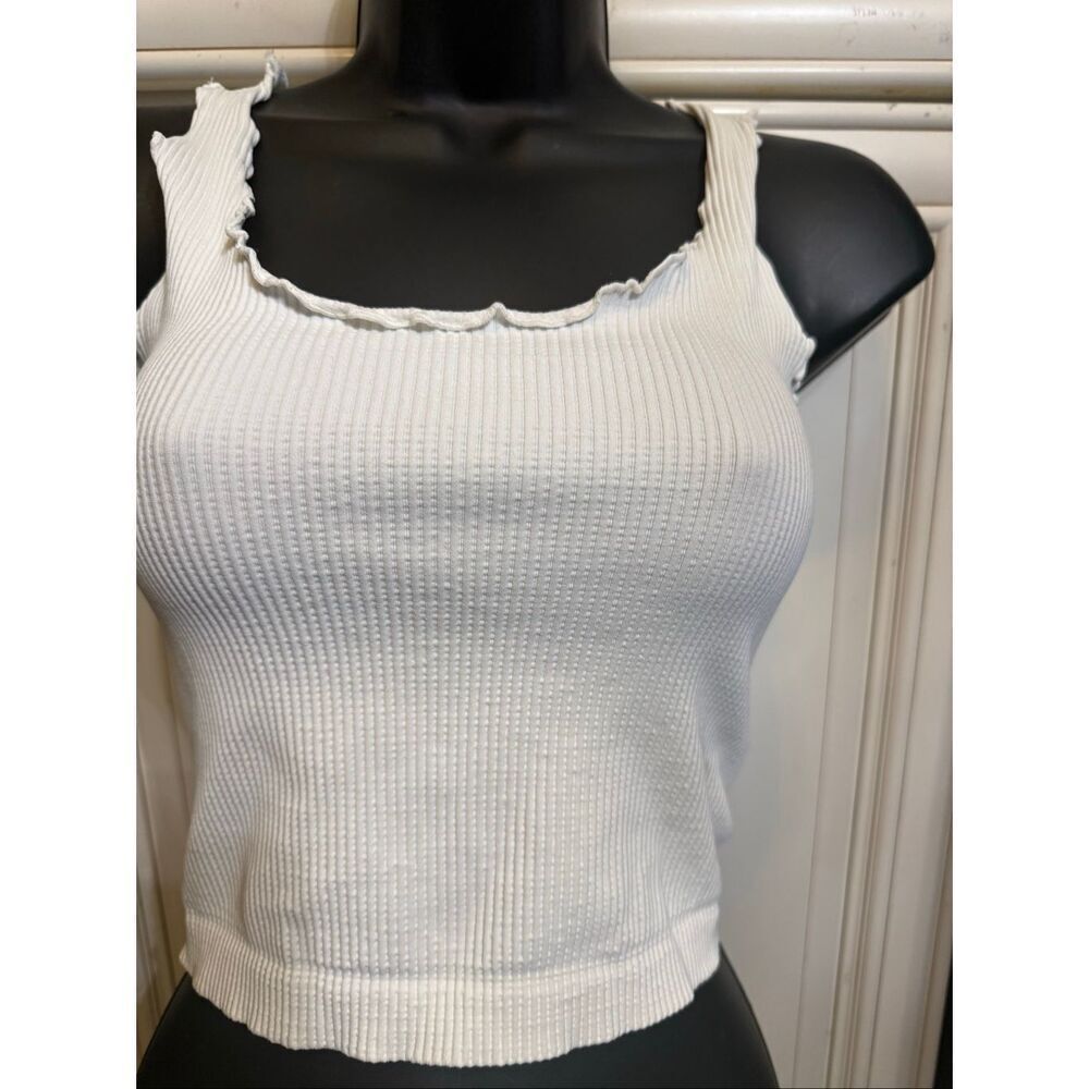 South Moon Under Women's Ribbed Knit Scoop Neck Crop Tank Top White Size 1 NWT